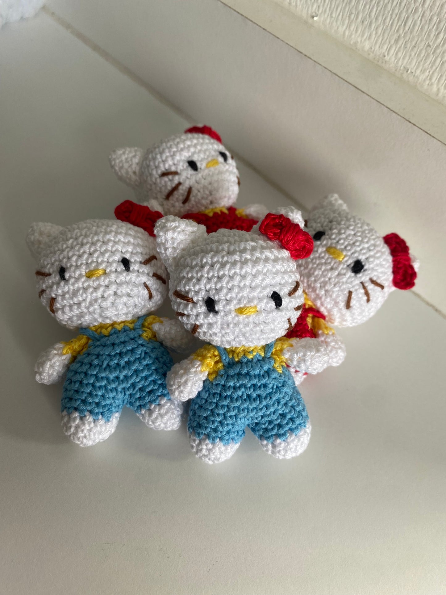 Mini Hello Kitty !!