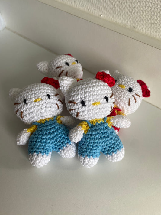 Mini Hello Kitty !!
